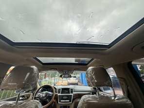 A picture of Mercedes Benz ML350 4matic 2012 Used but not Registered Super