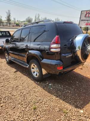 A picture of Toyota pardo 2008
