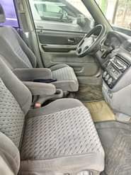 A picture of URGENT SALE Clean Reg 00 Honda CR V fabrics seats