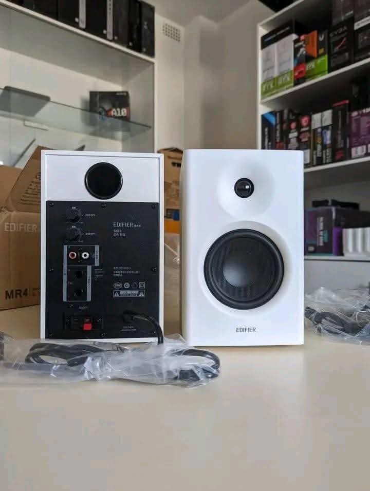 speakers