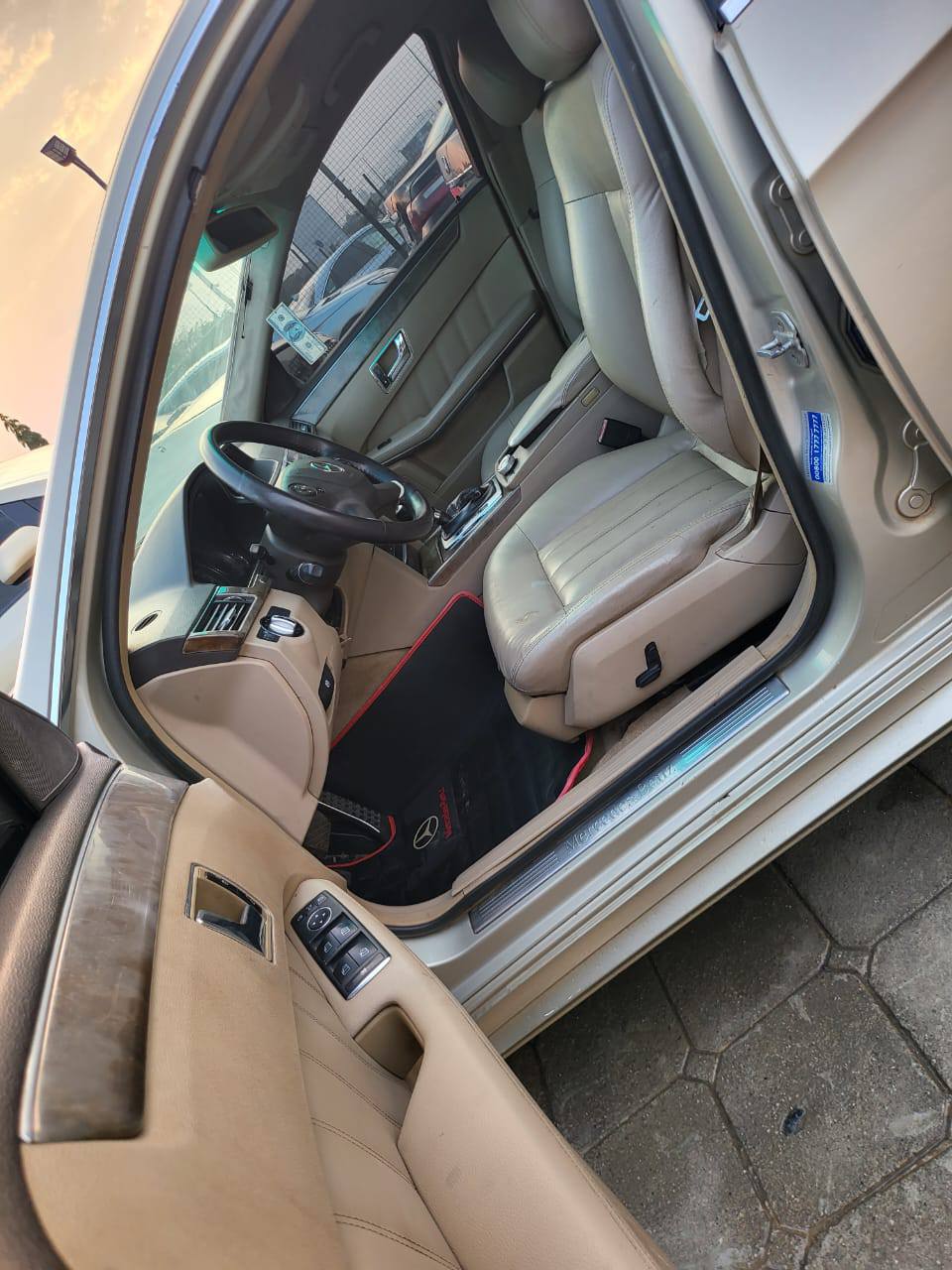 A picture of Distress Super clean 2011 Mercedes Benz E350 with super sound