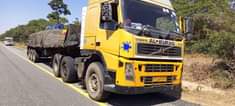A picture of Volvo Truck full na Tela Linauzwa mil.40