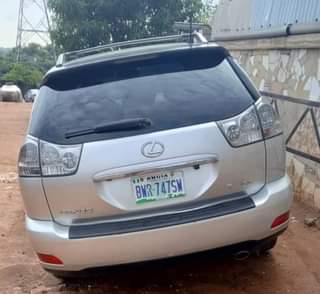 A picture of Takas Motors 07060931241 Luxury at its finest Lexus Rx330 100