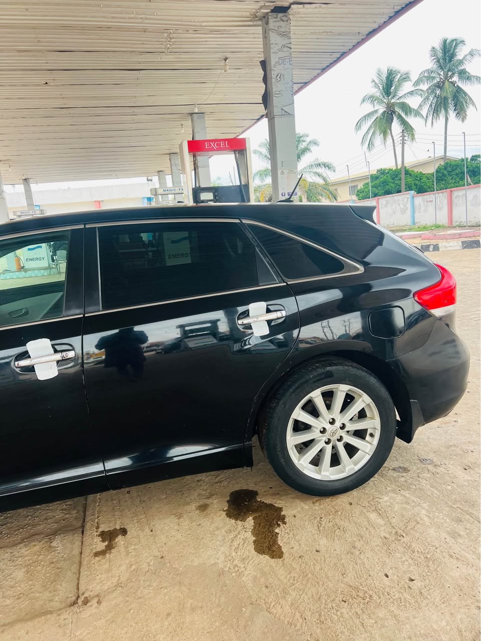 A picture of Toyota Venza 2012