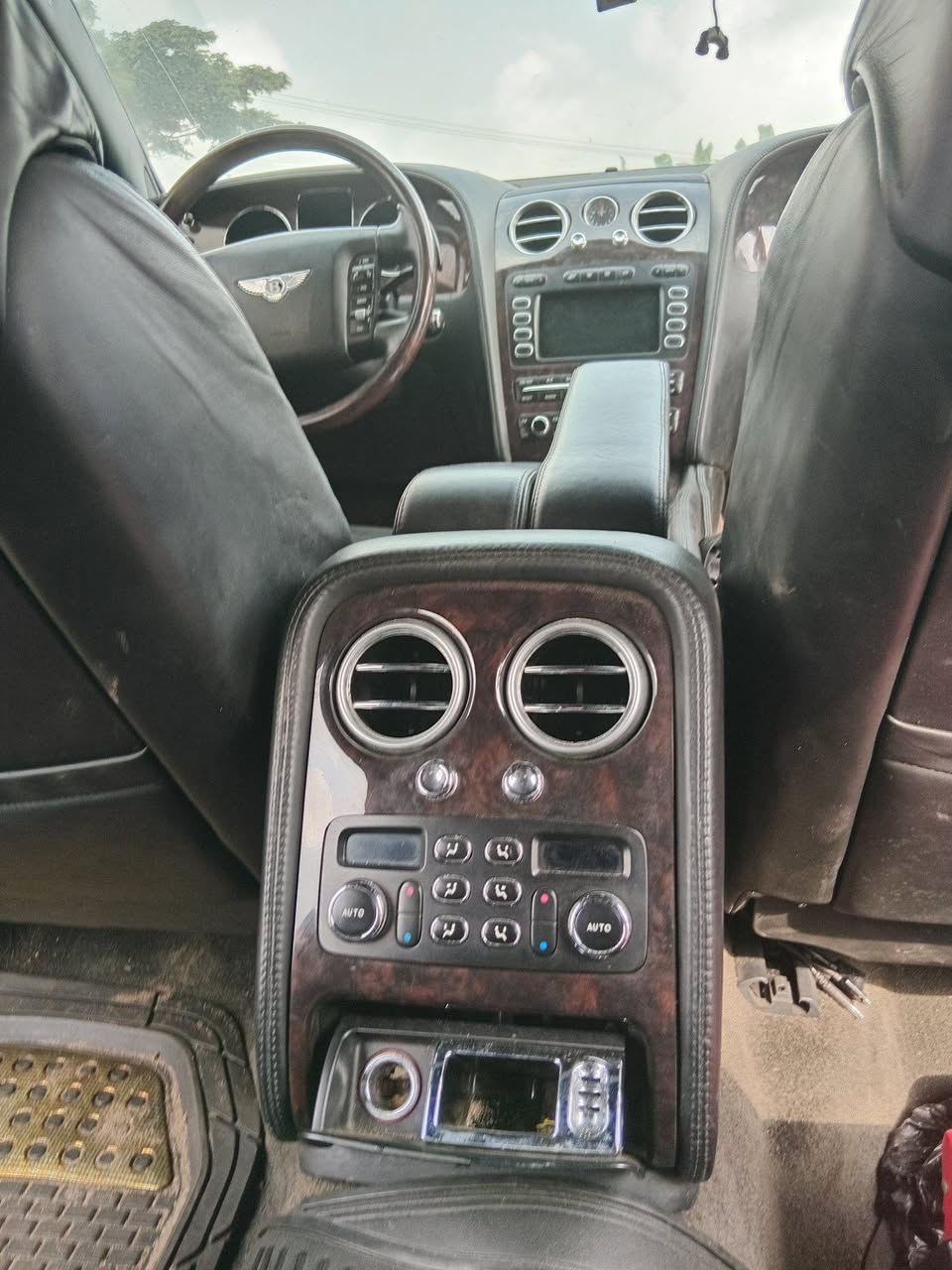 A picture of Bently 06