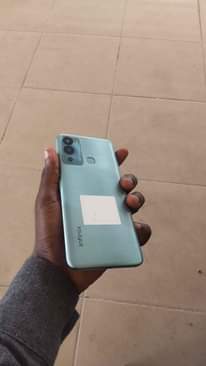 A picture of Infinix hot 12 i