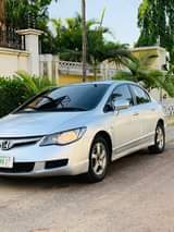 A picture of EXTREMELY CLEAN HONDA CIVIC IROBOT 2009 MODEL GOING FOR JUST