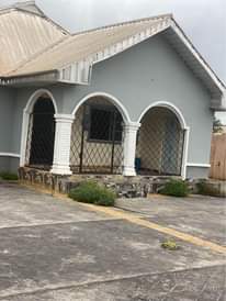 A picture of 3 bed room bungalo