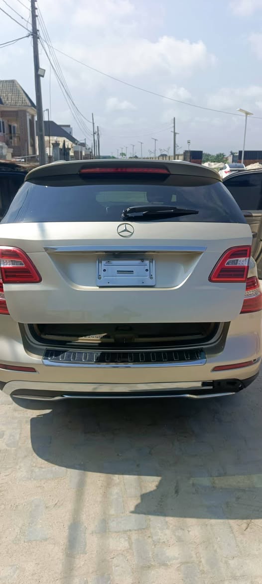 A picture of 2012 ML 350