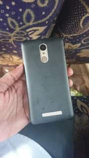 A picture of Redmi note 3