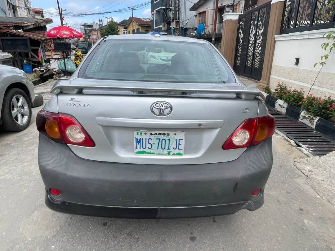 A picture of Register 2009 Toyota corolla sport with sound engine and gear