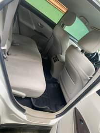 A picture of Toyota Venza 2010 first body
