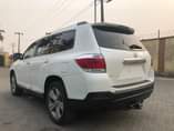 A picture of FOREIGN USED TOYOTA HIGHLANDER V6 LIMITED 2013