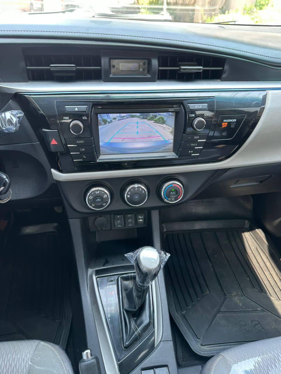 A picture of Toyota Corolla 2015