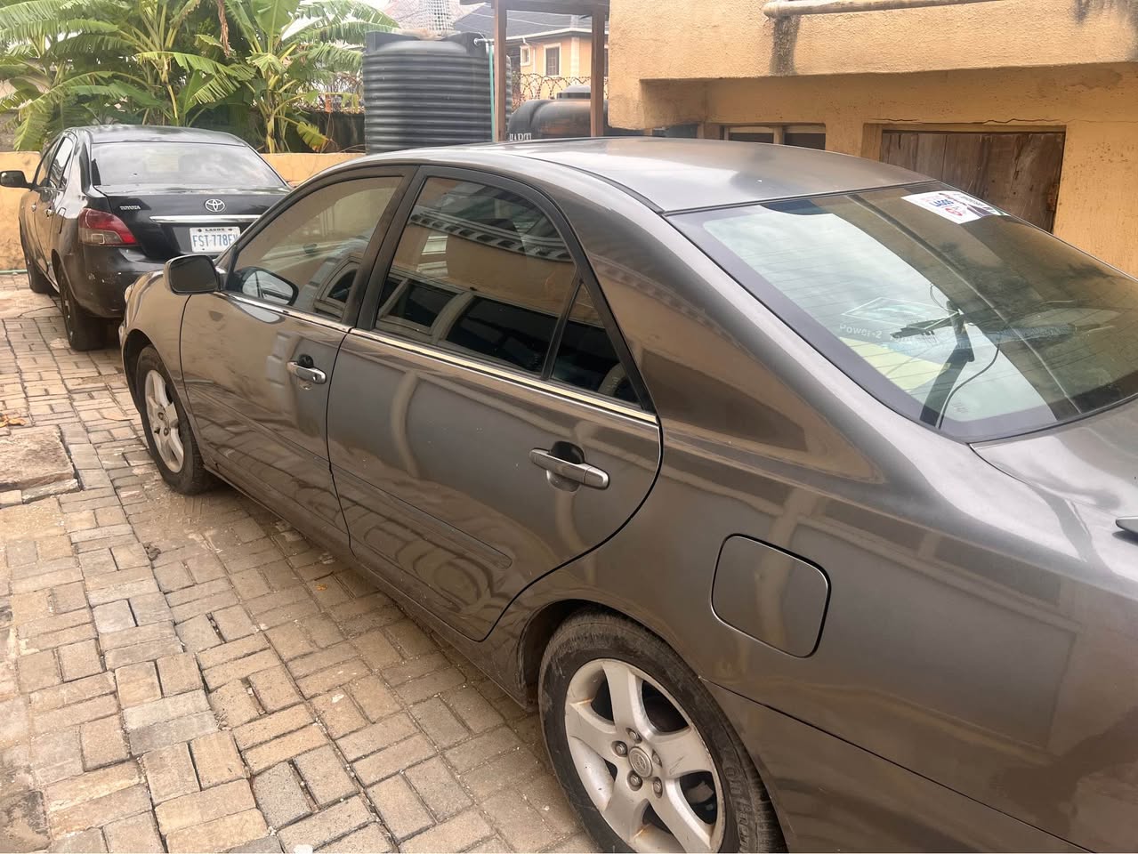 A picture of Toyota Camry 2004