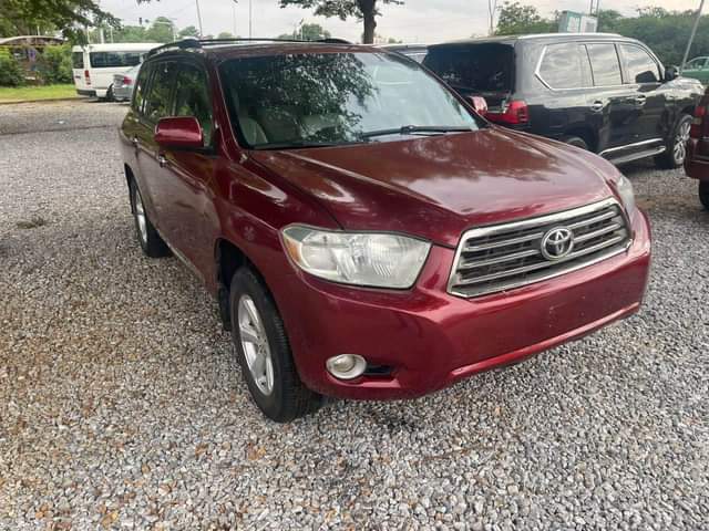 A picture of Toks Standard Used 2009 Toyota Highlander Leather Seat buy and