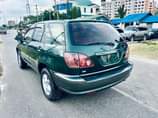 A picture of TOYOTA HARRIER OLD
