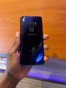 A picture of Samsung S9 plus