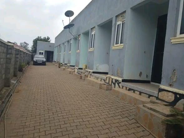 plots gayaza