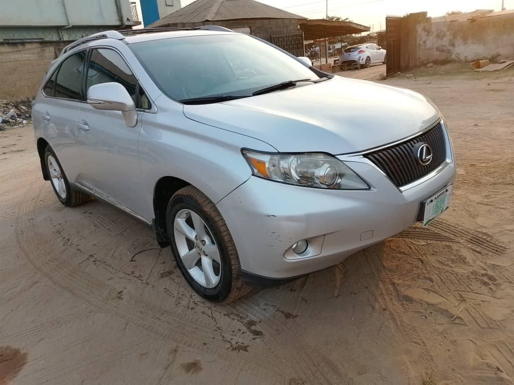 A picture of Toks standard 2011 Rx350 09035418404