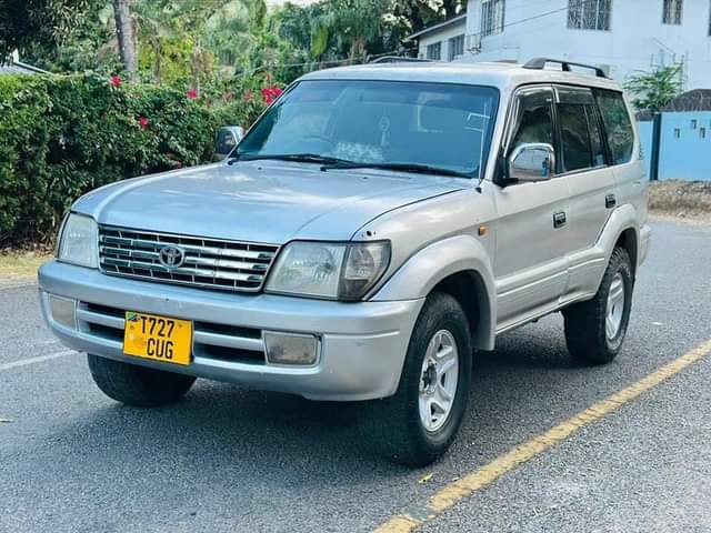 A picture of Prado milion 12.8 Ipo mwanza Automatic Petrol 0784857610 kama_una_uza_gari_lako_nitumie