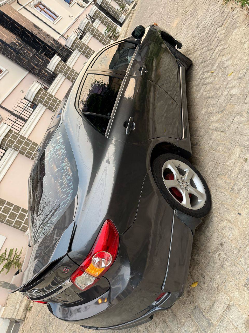 A picture of Toyota corrolla 2012 model