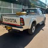 used toyota hilux