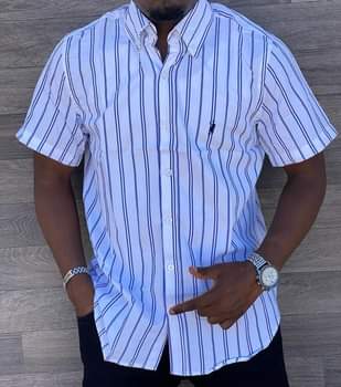 A picture of SHIRT SHORTSLEEVES