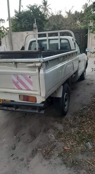 A picture of Toyota Hilux Pikap