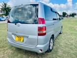 A picture of Noah new shape 4 8 Ipo mwanza Automatic Engine safi