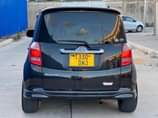 A picture of 2005 TOYOTA RACTIS