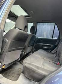 A picture of 2005 HONDA CR V Hatchback