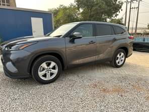 A picture of 2022 Toyota Highlander foreign 39M Abuja deal 08132662602