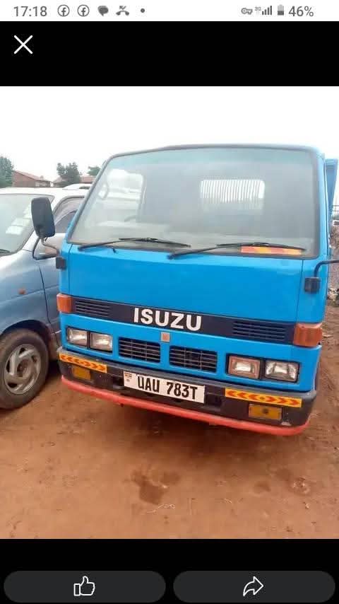 A picture of 2008 Isuzu elf truck 2008