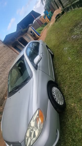 A picture of 06 toyota corrolla