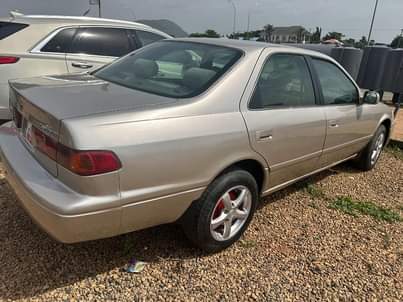 A picture of Toyota Camry 2002