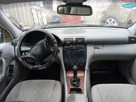 A picture of Mercedes benzC200