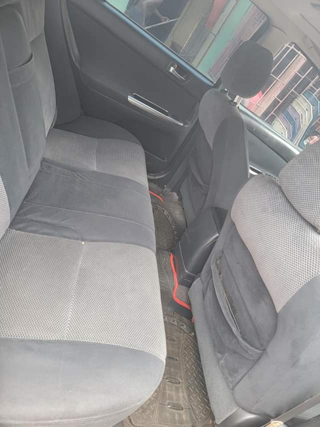 A picture of Toyota camry 2006 v6 3.3 engine