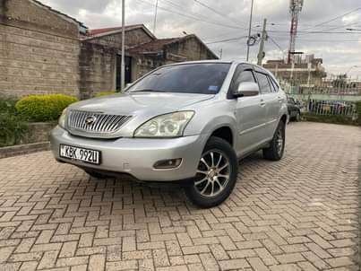 A picture of Toyota Harrier
