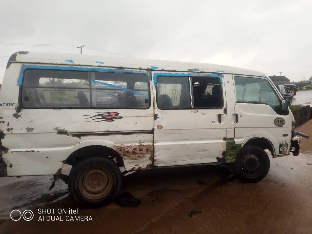 A picture of First Body Mazda Bus Just 4U