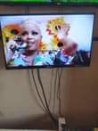 A picture of Hisense tv 32 frameless