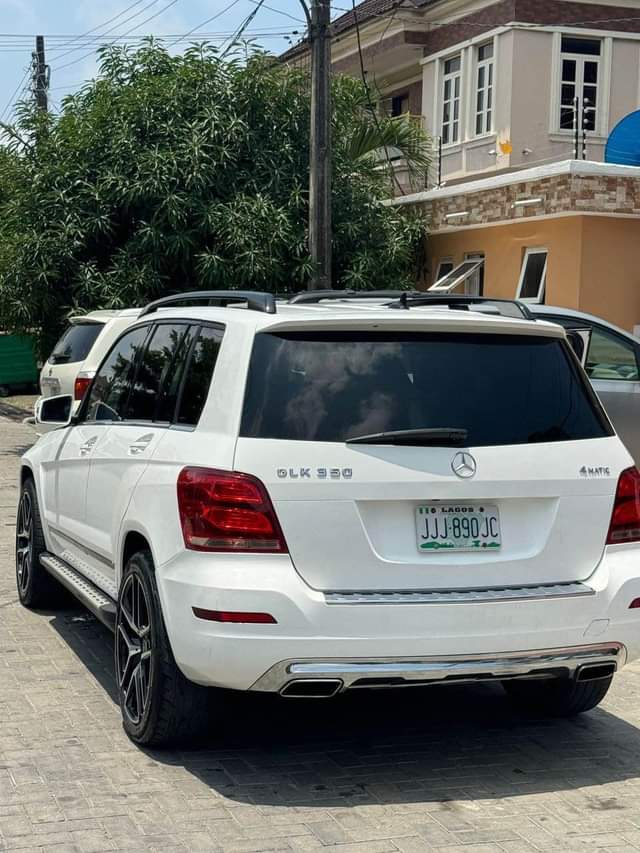 A picture of A year used 2015 Glk Fullest option Thumbstart Barely used