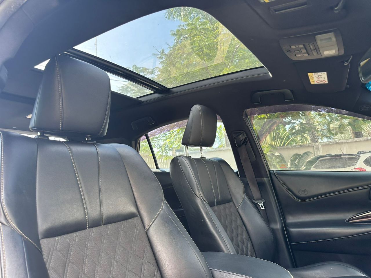 A picture of PRICE MILION 46 8 TSHS TOYOTA HARRIER NEW MODEL EPG