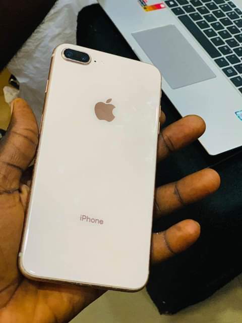 A picture of 8 64gb