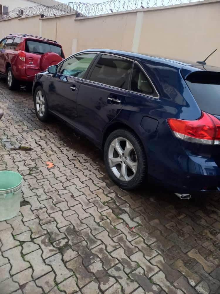 A picture of 2010 Toyota Venza limited edition