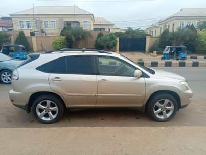 A picture of Rx350 2007 The car is in good condition and its