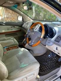 A picture of Toyota harrier 2 4cc 26m