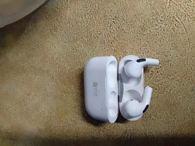 earbuds