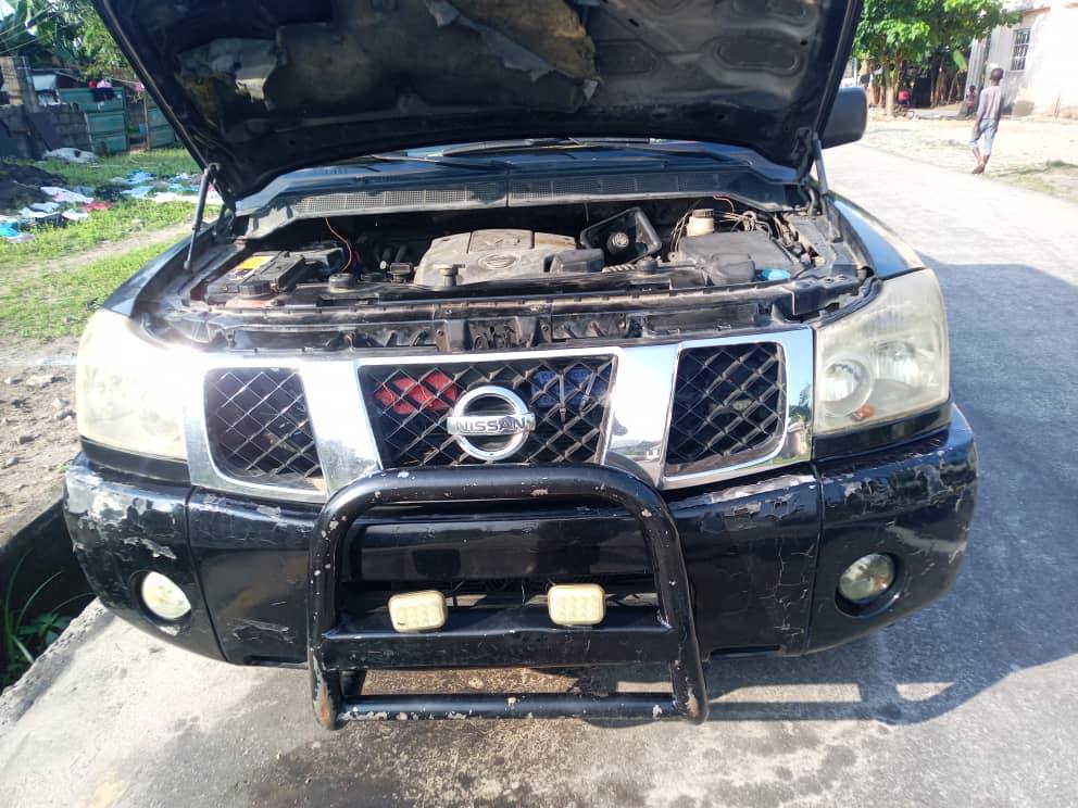 A picture of Nissan titan