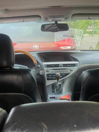 A picture of Lexus rx350 2011